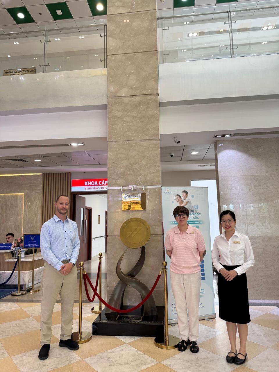 Our founder with the international patient team in Vietnam